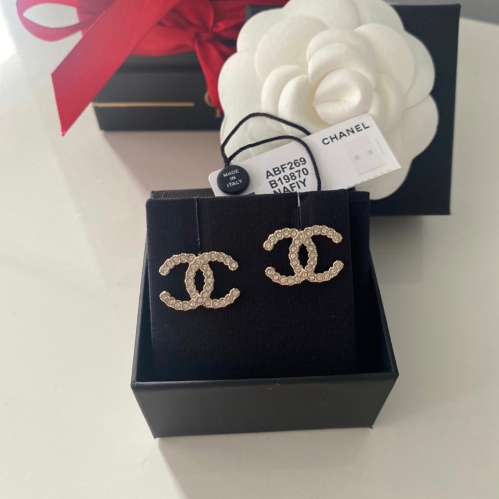 Chanel classic earrings